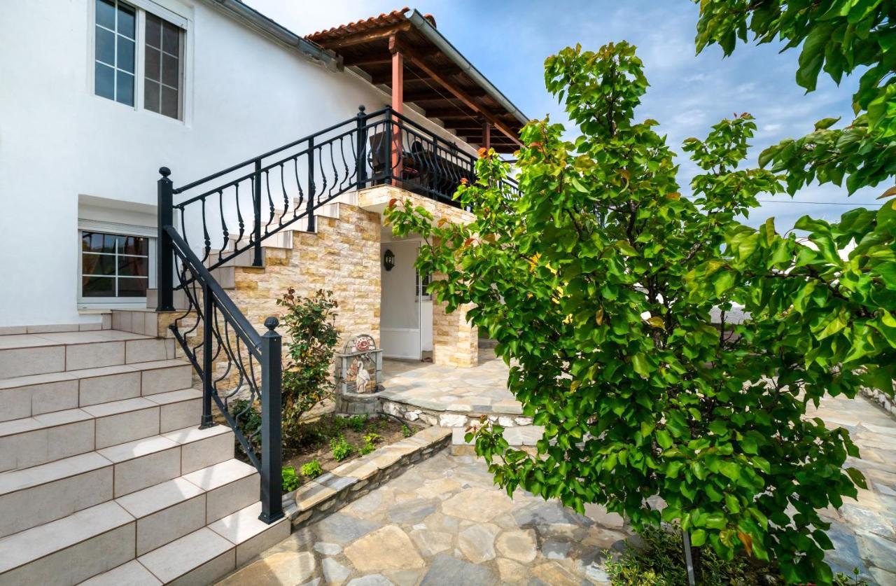 Villa Nicole Theologos  Buitenkant foto